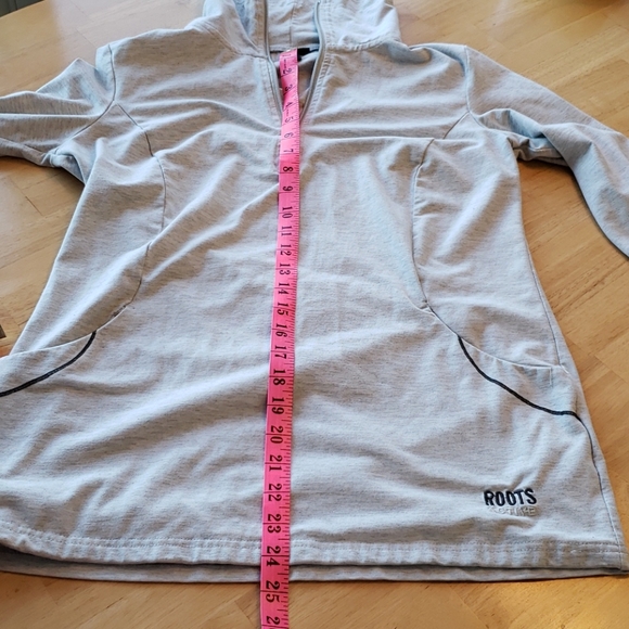 Roots light grey pullover - Picture 11 of 13